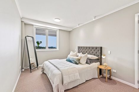 Photo of property in 186 Landmark Terrace, Orewa, 0931