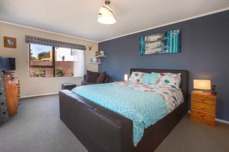 Photo of property in 9 Longitude Place, Whitby, Porirua, 5024