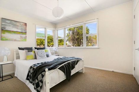 Photo of property in 1/144a Mcleod Road, Te Atatu South, Auckland, 0610