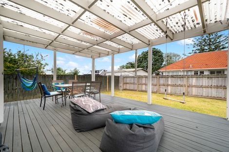 Photo of property in 74 Forest Hill Road, Henderson, Auckland, 0612