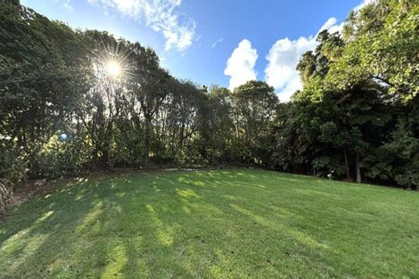 Photo of property in 24 Manu Grove, Waikanae, 5036