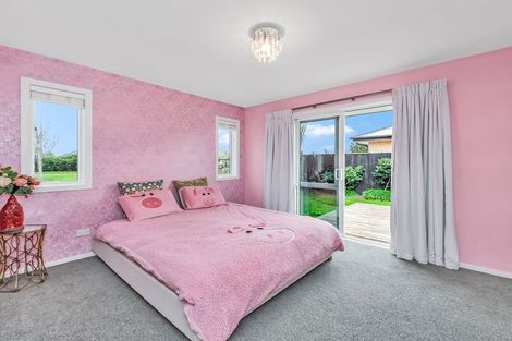 Photo of property in 2 Highworth Crescent, Rolleston, 7615