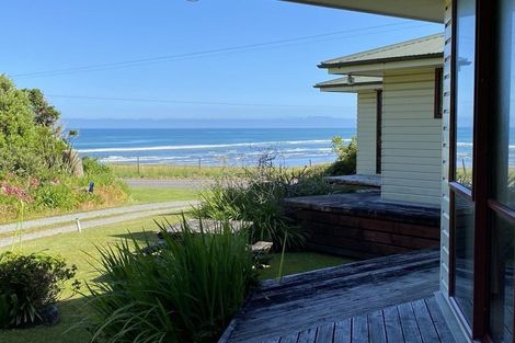 Photo of property in 4 Golden Sands Road, Barrytown, Runanga, 7873