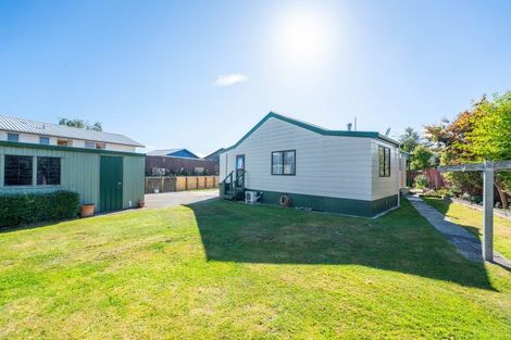 Photo of property in 16 Rotokawa Street, Taupo, 3330