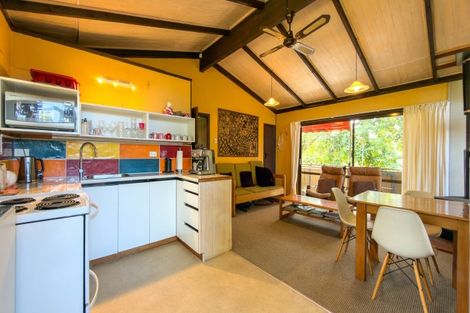 Photo of property in 86 Kon Tiki Road, Whiritoa, Whangamata, 3691