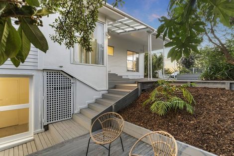 Photo of property in 413 Don Buck Road, Massey, Auckland, 0614