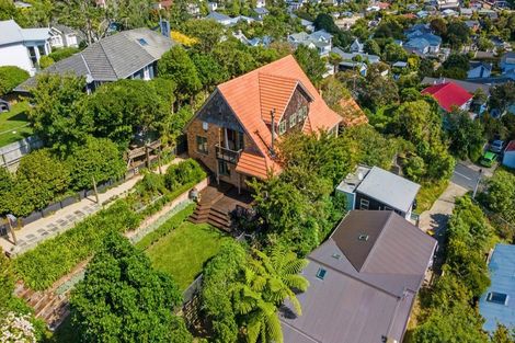 Photo of property in 5 Rangoon Street, Khandallah, Wellington, 6035