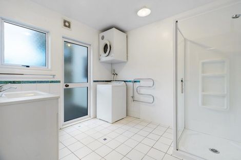 Photo of property in 10 Alta Place, Frankton, Queenstown, 9300