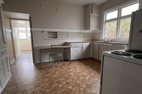 Photo of property in 60 Division Street, Riccarton, Christchurch, 8041