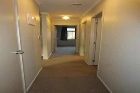 Photo of property in 108u8 Old Farm Road, Hamilton East, Hamilton, 3216