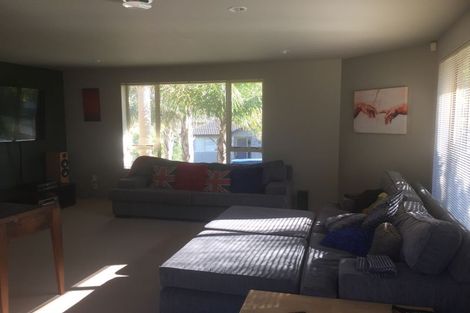 Photo of property in 3 Rosa Place, Henderson, Auckland, 0612
