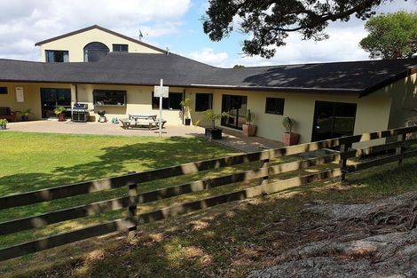 Photo of property in 987 Hibiscus Coast Highway, Waiwera, Orewa, 0994