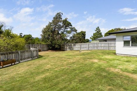 Photo of property in 15 Kingi Te Ahoaho Place, Otaki, 5512