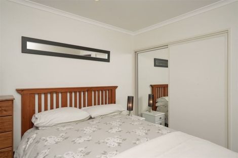 Photo of property in 16a Highwood Lane, Burnside, Christchurch, 8053