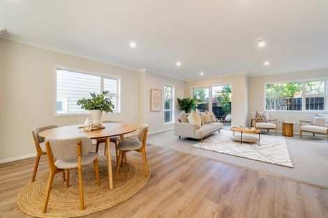 Photo of property in 70b Heretaunga Square, Silverstream, Upper Hutt, 5019