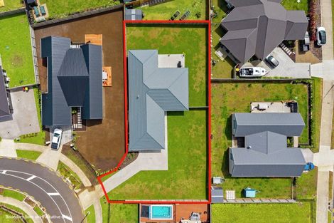 Photo of property in 28 Kerr Crescent, Patumahoe, 2679