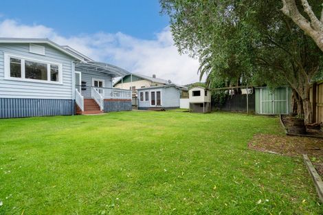 Photo of property in 3 Bernard Street, Avenues, Whangarei, 0110