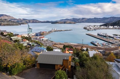 Photo of property in 9 Randolph Terrace, Lyttelton, 8082