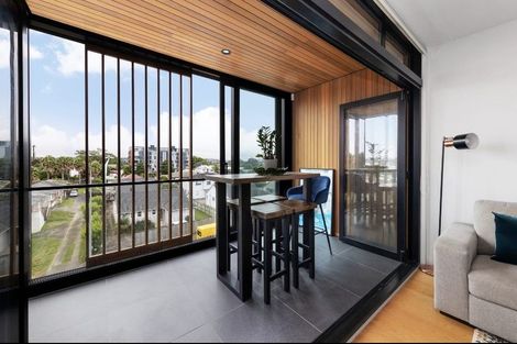 Photo of property in Frank Sargeson Apts, 302/80 Anzac Street, Takapuna, Auckland, 0622