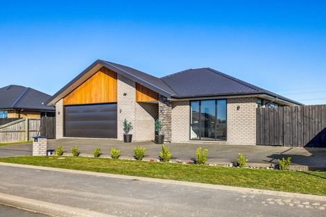 Photo of property in 7 Fountain Place, Rolleston, 7614