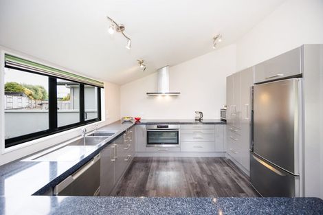 Photo of property in 27 Abby Road, Fitzherbert, Palmerston North, 4410