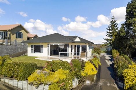Photo of property in 16d Burns Street, Westown, New Plymouth, 4310