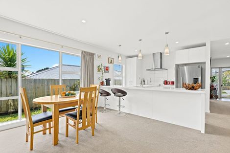 Photo of property in 32 Fairwater Road, Warkworth, 0910