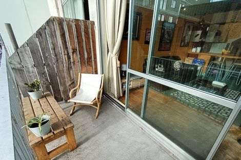 Photo of property in Qba Apartments, 1b/51 Webb Street, Mount Cook, Wellington, 6011