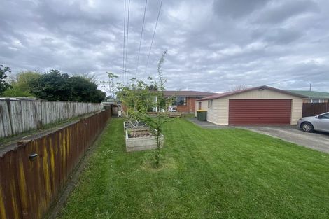 Photo of property in 11 Cosgrave Road, Papakura, 2110