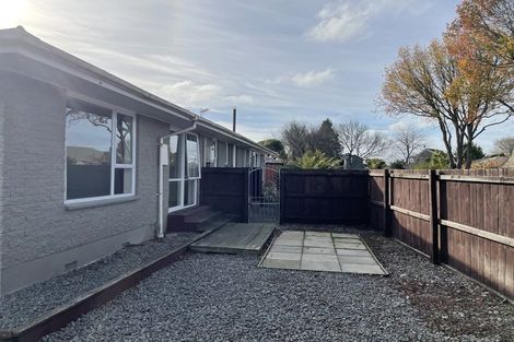 Photo of property in 1/1 Glenys Place, Broomfield, Christchurch, 8042