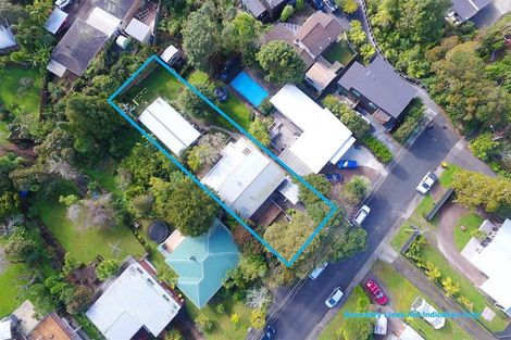 Photo of property in 16 De Val Drive, Titirangi, Auckland, 0604