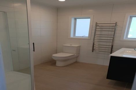 Photo of property in 9 Lex Avenue, Green Bay, Auckland, 0604