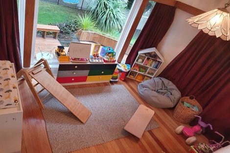 Photo of property in 114 Scenic Drive, Titirangi, Auckland, 0604