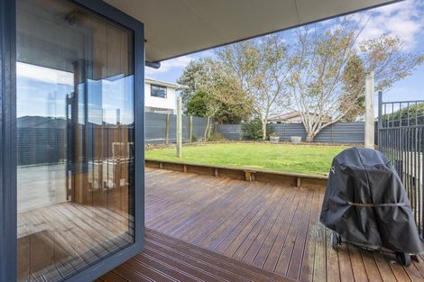 Photo of property in 15a Carthew Street, Okato, 4335