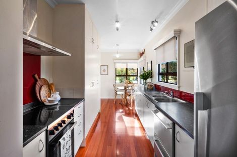 Photo of property in 16 Douglas Mclean Avenue, Marewa, Napier, 4110