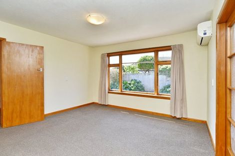 Photo of property in 28 Wimborne Crescent, Aranui, Christchurch, 8061