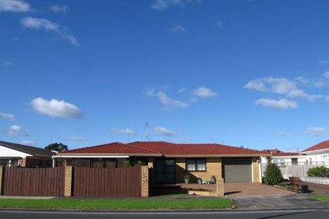 Photo of property in 2/73 Coronation Road, Papatoetoe, Auckland, 2025