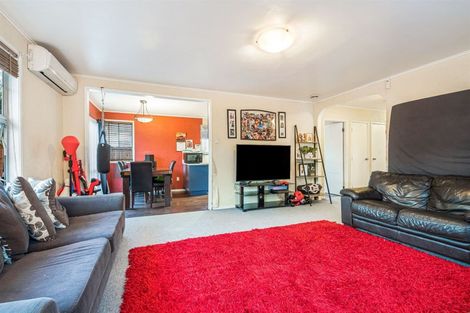Photo of property in 53 Donovan Avenue, Massey, Auckland, 0614