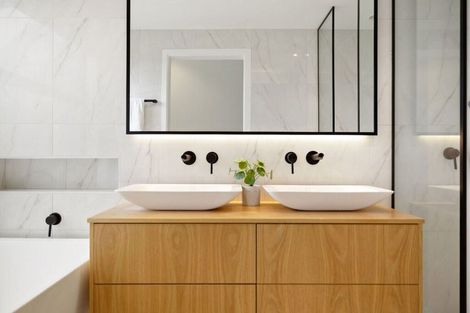 Photo of property in 1 Wanderer Lane, Jacks Point, Queenstown, 9371