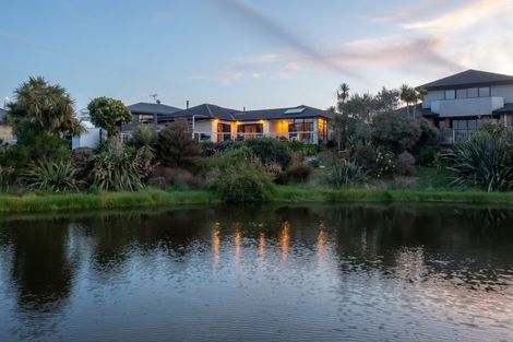 Photo of property in 4 Matuku Place, Paraparaumu Beach, Paraparaumu, 5032