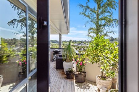 Photo of property in 18 Ko Place, Pyes Pa, Tauranga, 3112