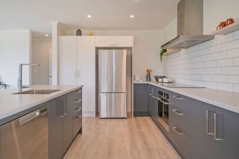 Photo of property in 110 Kupe Drive, Whitianga, 3510