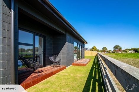 Photo of property in 7 Grey View Grove, Rangiora, 7400