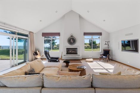 Photo of property in 379c Pukearuhe Road, Waiiti, Urenui, 4377