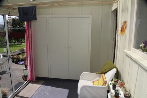 Photo of property in 105 Queen Street, Westport, 7825