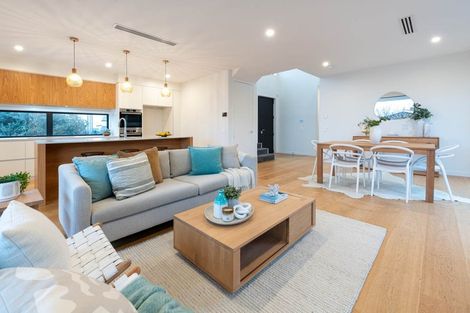 Photo of property in 12b Newburn Road, Waiake, Auckland, 0630