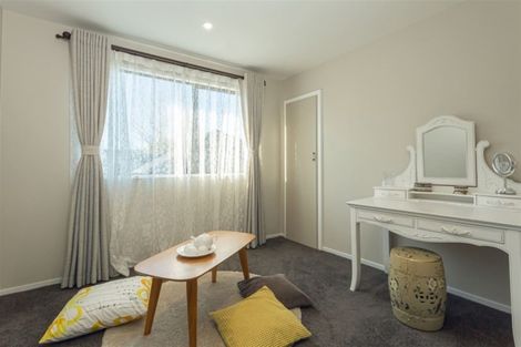 Photo of property in 10 Harkness Place, Avonhead, Christchurch, 8042