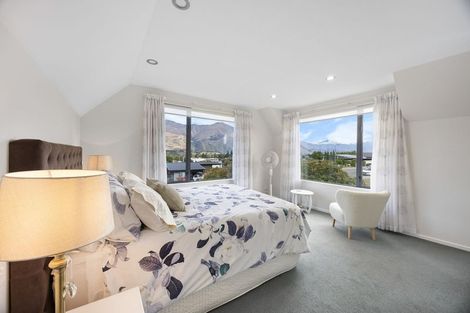 Photo of property in 47 Kings Drive, Wanaka, 9305
