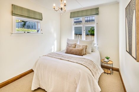 Photo of property in 13 Firth Terrace, Karori, Wellington, 6012