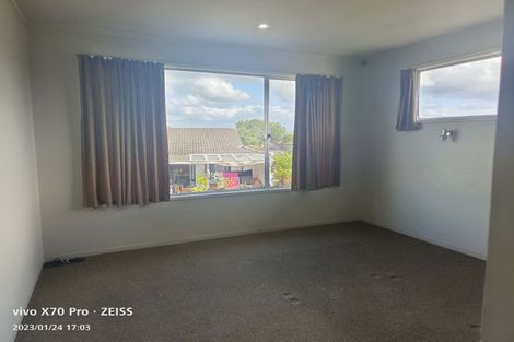 Photo of property in 49 Walworth Avenue, Pakuranga Heights, Auckland, 2010